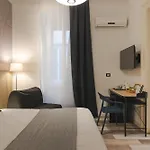 Boutique Carducci בית הארחה