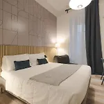 Boutique Carducci בית הארחה